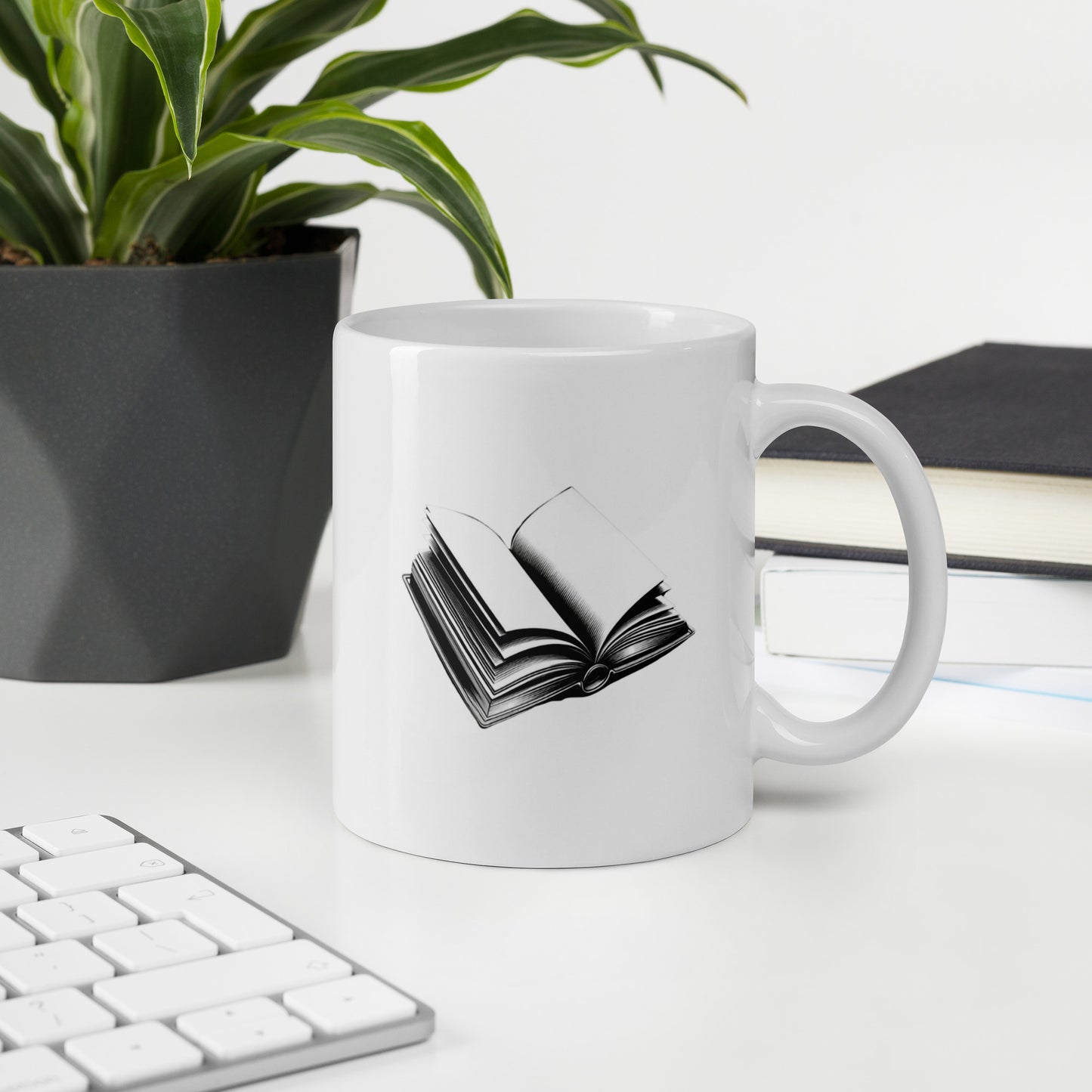 White glossy "Read more" mug